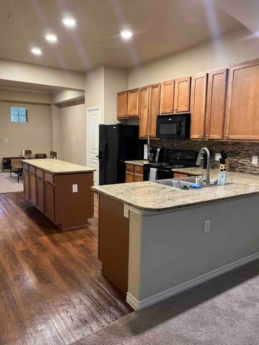 Hill Country Hiatus! Apartment Austin Exterior photo